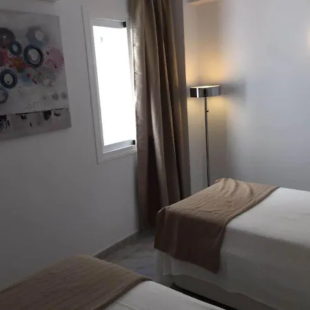 Near 2-bed In Centrum Fuengirola