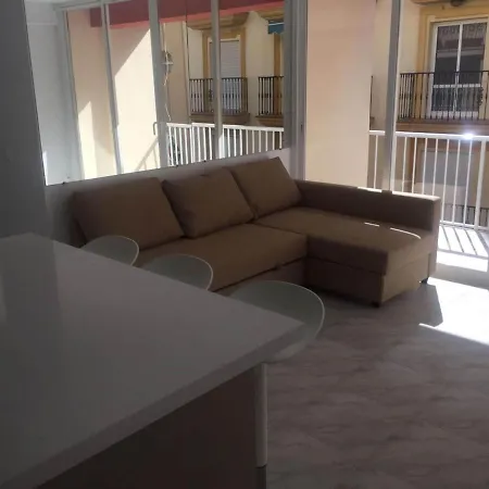 Sleeps 4 Near Apartment Fuengirola